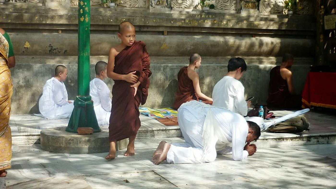 바라문품 게송 410–412에 대응하는 사진